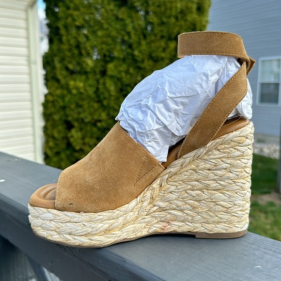 MARC FISHER Suede Platform Straw Wedge Sandals - Picture 11 of 12